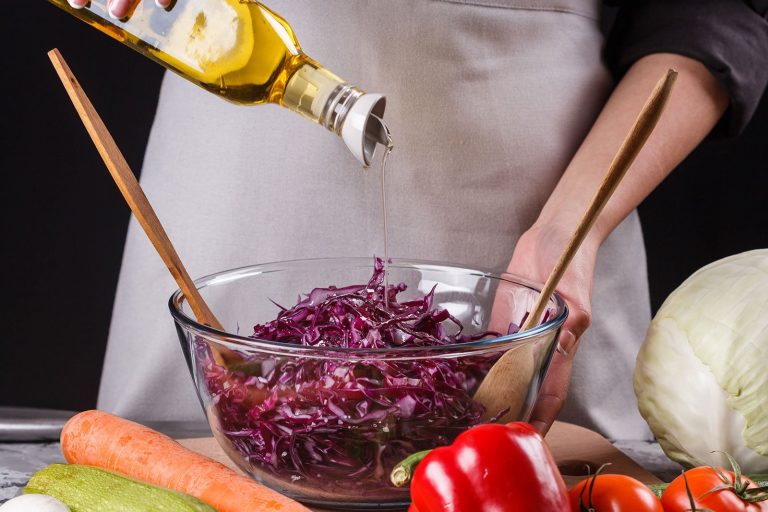 Zeytinyağlı Salata ve Sağlık Faydaları
